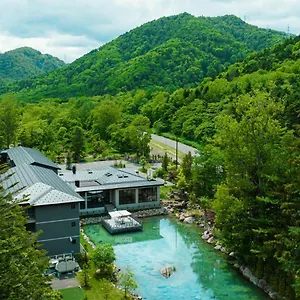 Japanskt värdshus (ryokan) Okujozankei Onsen Kasho Gyoen 5*