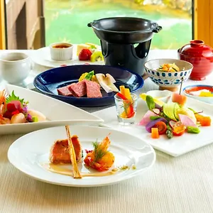 Ryokan (tradycyjny japoński pensjonat lub zajazd) Shikishima Jozankei Bettei 4*